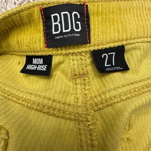 Urban Outfitters BDG Mom high rise corduroy pants. Size 27 - Picture 9 of 9